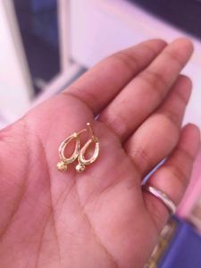 Cute lil earring