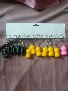 Excellent Brandnew 12 Piece Set Of Keychains