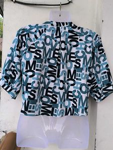 Letter Print Cropped Blouse