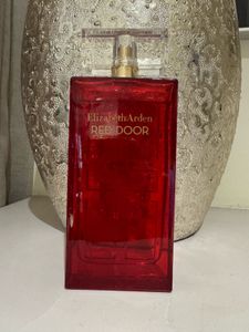 Elizabeth  Arden - RED DOOR ( New With tag )