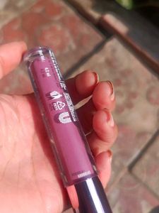 Lakme 9to5 Primer + Matte Lip Color