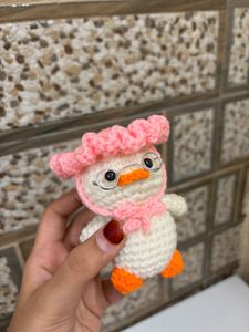 crochet duck with specs