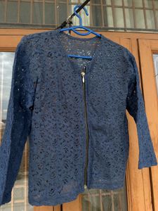 Net crop top with zip