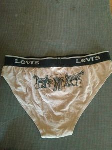 M Size Levi&#39;s Brief