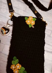Crochet Mobile Sling With Matching Earrings