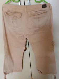 Capri Cargo Type Pant
