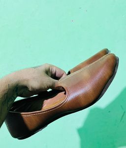 Brown Leather Khussa Jutti