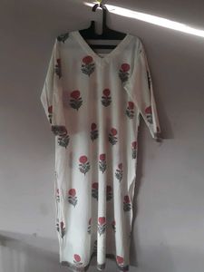 Elegant Floral Print Kurta