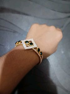 Elegant Gold Bangle