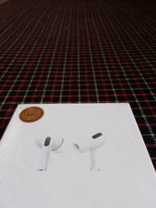 Apple Earpods For Gaming And Regular Use ,New