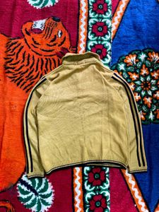 Adidas Quarter Zip Sweater !!!