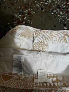 H&amp;M unique Shorts