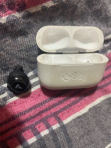 Earbuds