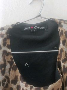 One Srug Style Top With Chitta Print