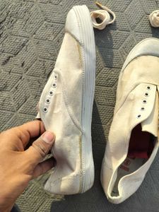 WHITE SNEAKERS