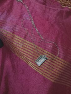 Sparkly Silver Pendant Necklace