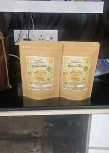 Premium Multani Mitti Powder – Natural Acne Remove