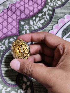 Elegant Pearl and Crystal Flower Ring