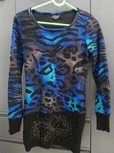 Patterned Long Sleeve Top