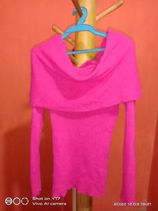 pink sweater