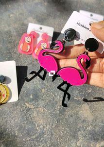 Pink Swan 🩷 Earring