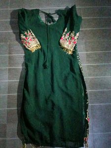 Elegant Green Embroidered Kurta Set