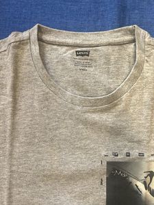 Levi&#39;s Graphic Print Tee