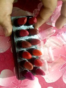 12 Shades Of Lipstick 💄