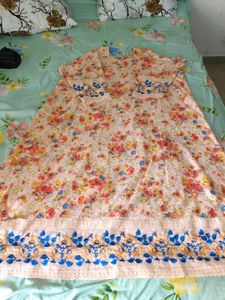 Floral Embroidered Kurti