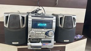Aiwa Stereo System