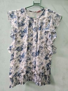 Floral Ruffle Sleeve Blouse