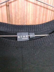 Black Sweatshirt Top