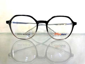 Mankani Eyewear - Stylish Black Frames