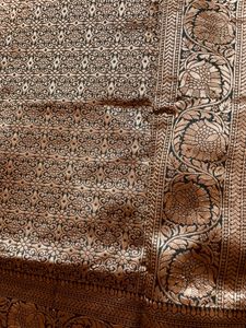 Banarasi Will Saree With zari Border Green Colour