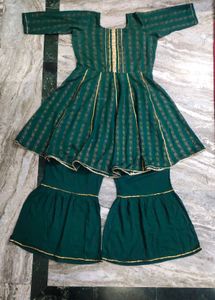 Price Drop Green Sarara With Dupatta