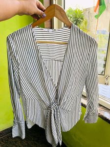 Forever New Blue stripped knot top