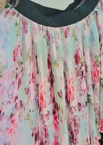 Floral Pleated Mini Skirt