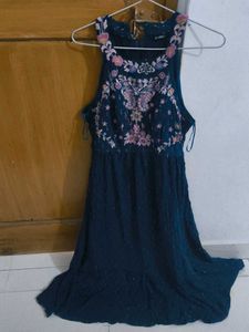 Teal halterneck midi dress 👗