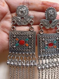 Combo : Oxidised Earrings+Faces Canada Weightless Matte Finish Foundation