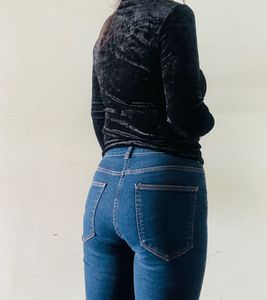 🖤 Elegant Black Velvet Top 🖤