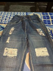 Mom fit ripped jeans