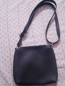 black sling bag