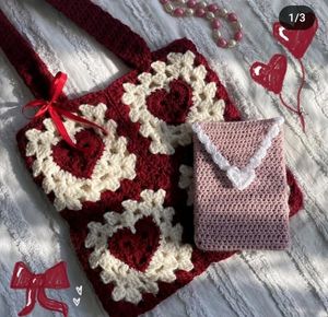 Crochet Heart Tote Beg
