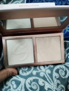 Makeup Revolution London Soph Face Highlighter Duo