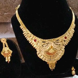 Gold Necklace Set