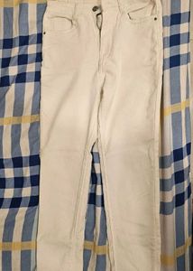 COMBO OF TRENDY TOPS WITH JEANS