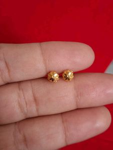 Gold Flower Stud Earrings