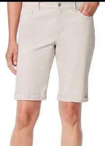 Bandolino Women's Riley Relaxed FitBermuda Short