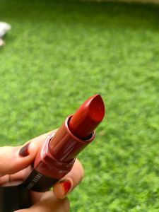 Bobbi Brown Lipstick Shade Cranberry 🎊