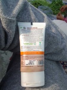 Mama Earth GLOW LUMI CREAM